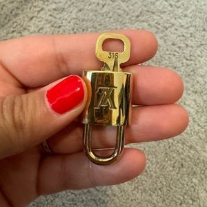 LV Lock n key #316